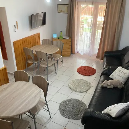 Tünde Casa de hóspedes