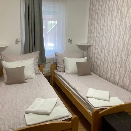 Tünde Casa de hóspedes Tiszakécske
